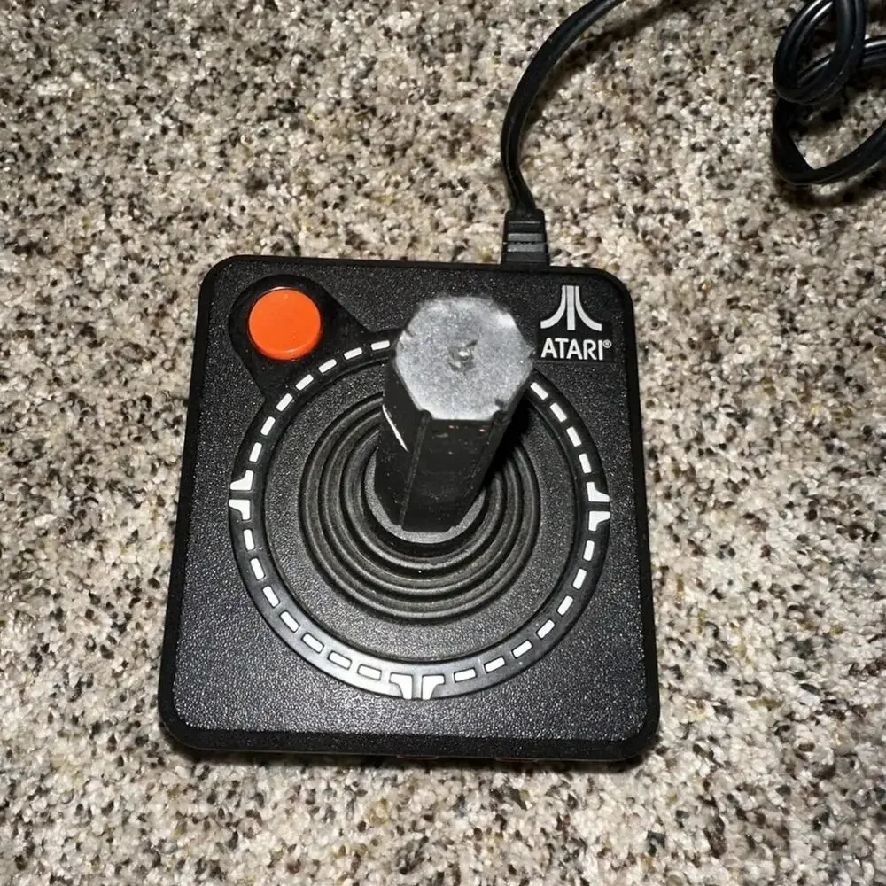 Atari 10-in-1 TV Games (TV game systems,2002)